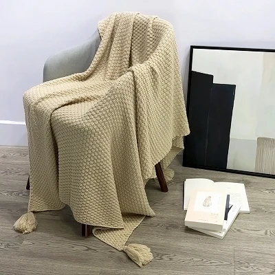 Knitted Throw Blanket With Tassels